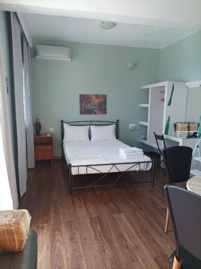 Beachfront Apartment Réthimno Kültér fotó