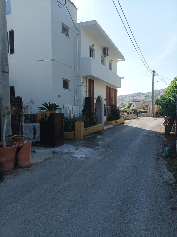 Beachfront Apartment Réthimno Kültér fotó